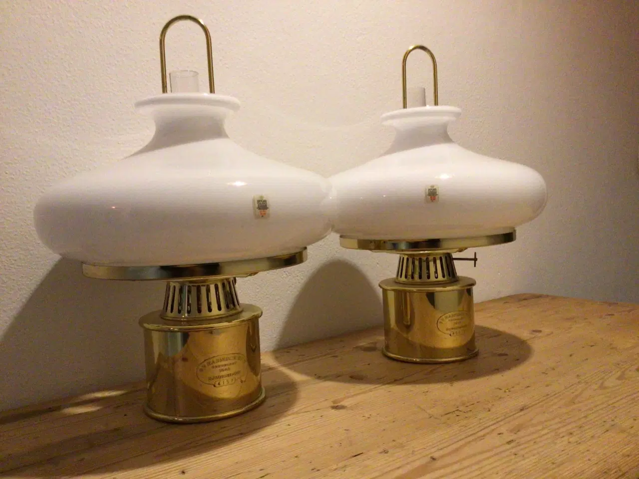 Billede 1 - Olielamper mrk. G.V.Harnisch nr. 4157 og nr. 4093