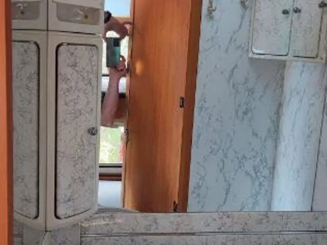 Billede 9 - 2001 lmc 400 køjevogn. På vej ind