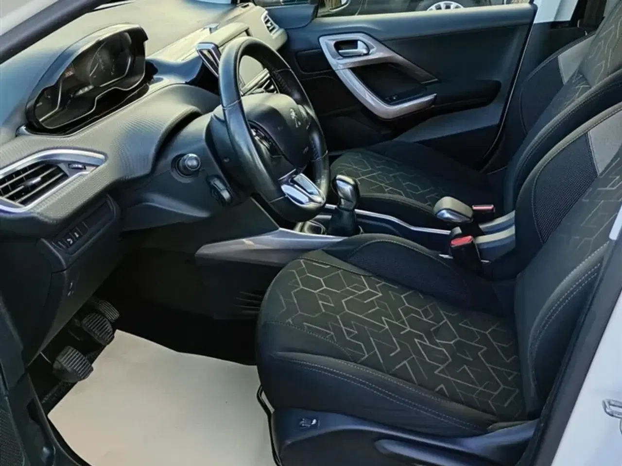 Billede 7 - Peugeot 2008 1,2 VTi Style 82HK