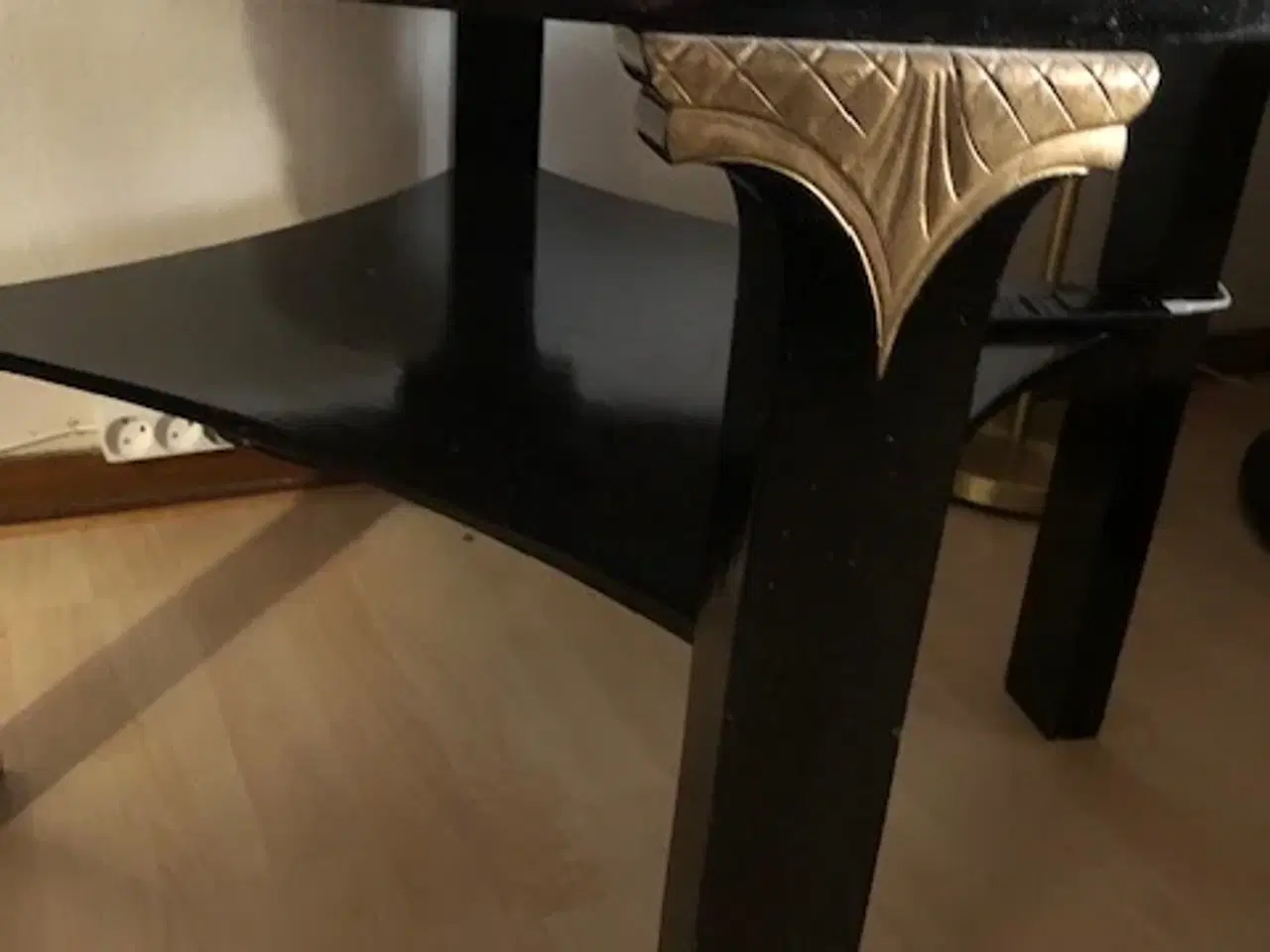 Billede 1 - Rund gl. sofaborg