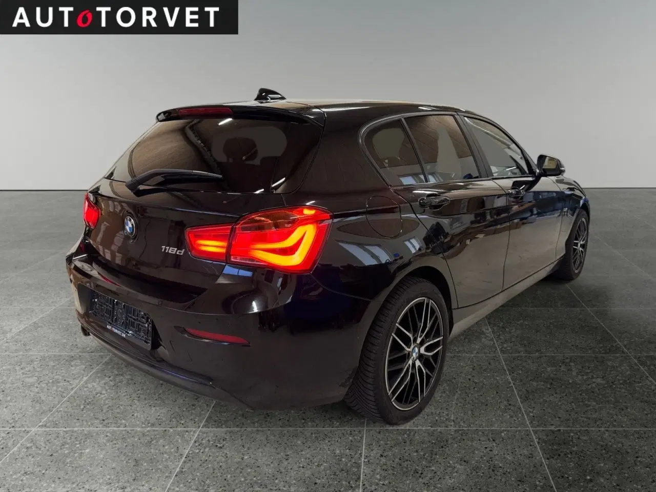 Billede 3 - BMW 118d 2,0 Sport Line aut.