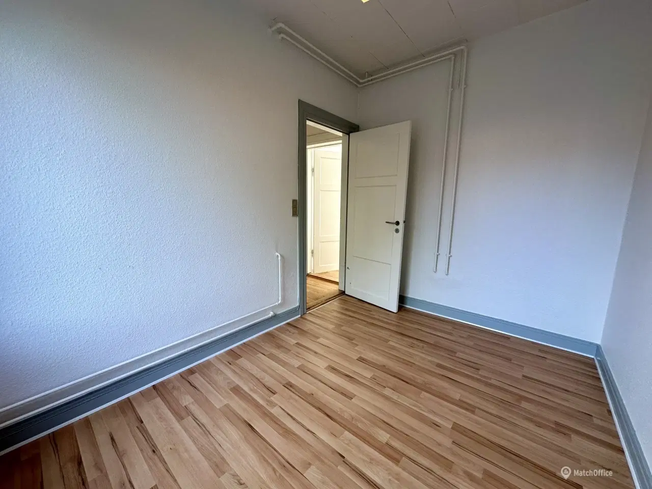 Billede 2 - Lyst og indbydende erhvervslejemål til leje i Odense – tæt på centrum og letbanen