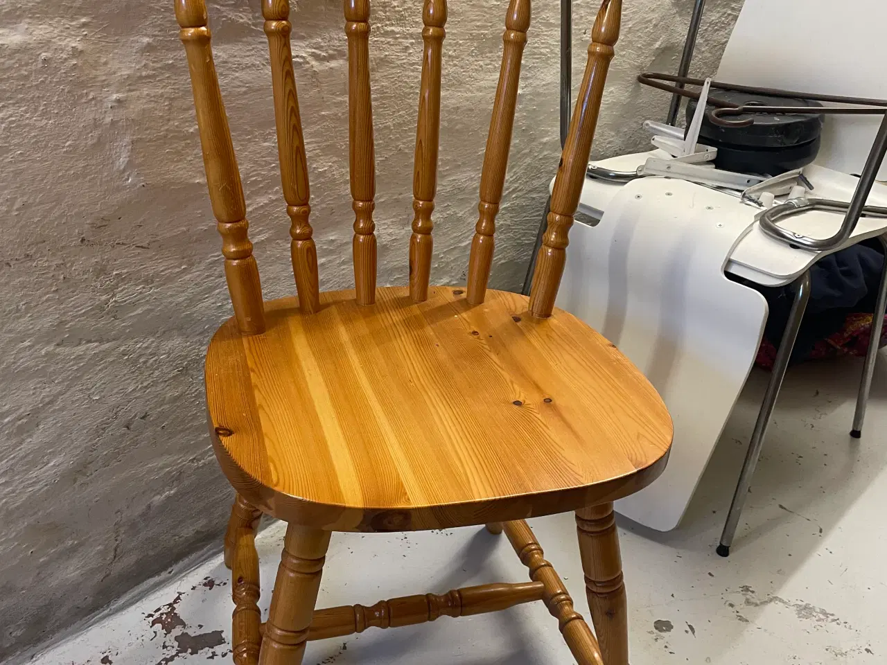 Billede 2 - Fire krostole til gratis afhentning 