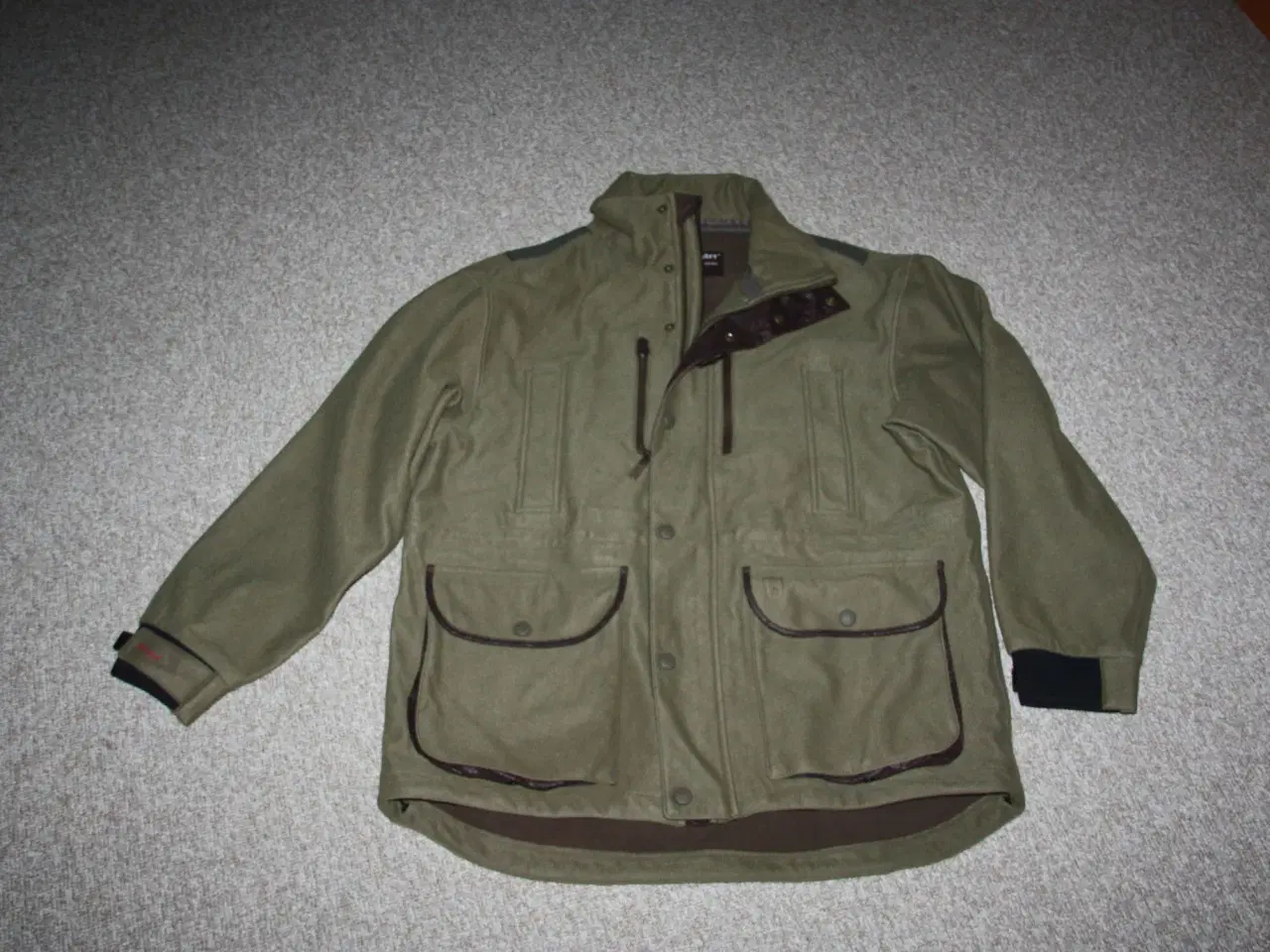 Billede 1 - Deerhunter jakke str. XL Næsten som ny
