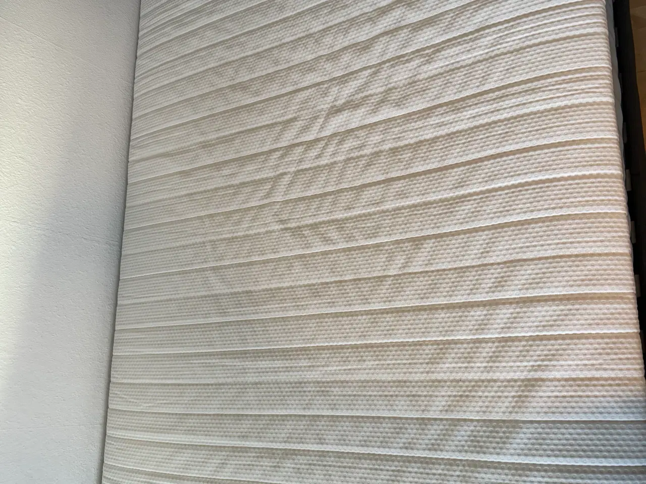 Billede 3 - 1 måned gammel madras+topmadras - 140x200 