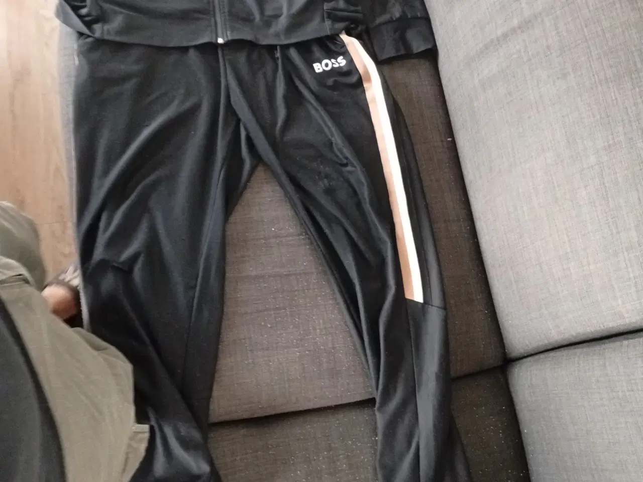 Billede 2 - Jogging sæt Hugo Boss 