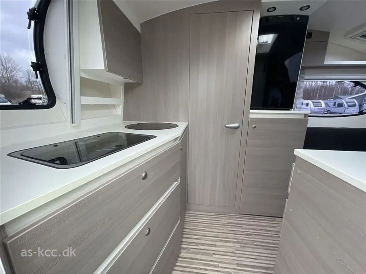 Billede 3 - 2013 - Adria Action 361 LH   Adria Action 361 LH årg. 2013 3 sovepladser 5 siddepladser Walker fortelt.