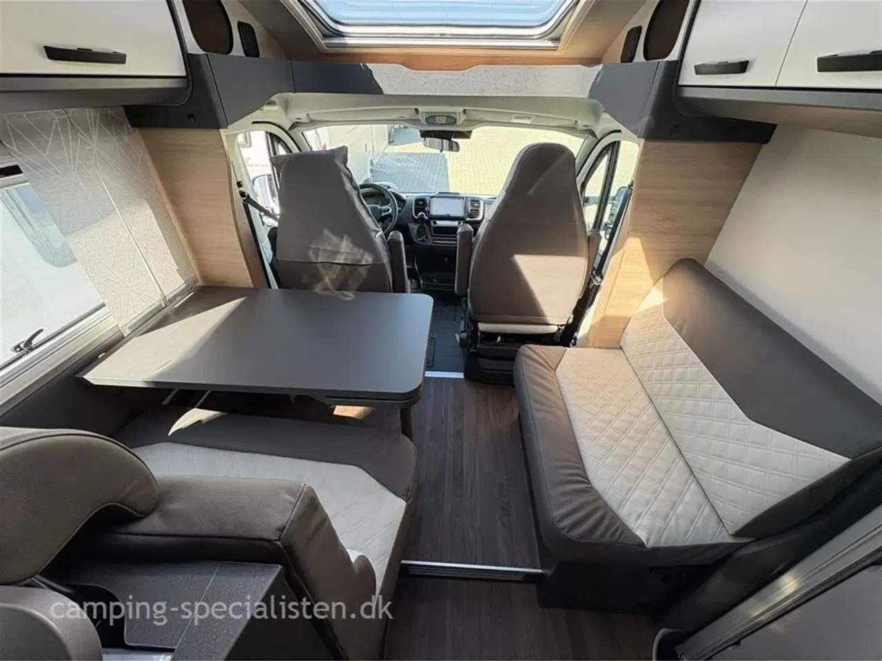 Billede 7 - 2025 - Knaus L!VE TI 700 MEG Platinum Selection   Knaus LIVE TI 700 MEG Platinum Selection - Kan ses nu hos Camping-Specialisten.dk