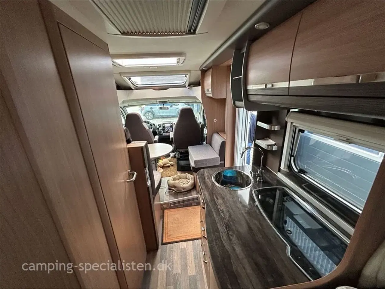Billede 4 - 2016 - Knaus Sky TI 650 MEG   Knaus Sky Ti 650 MEG Silver Selection 2016 - Kommer i starten af 2026 hos Camping-Specialisten.dk