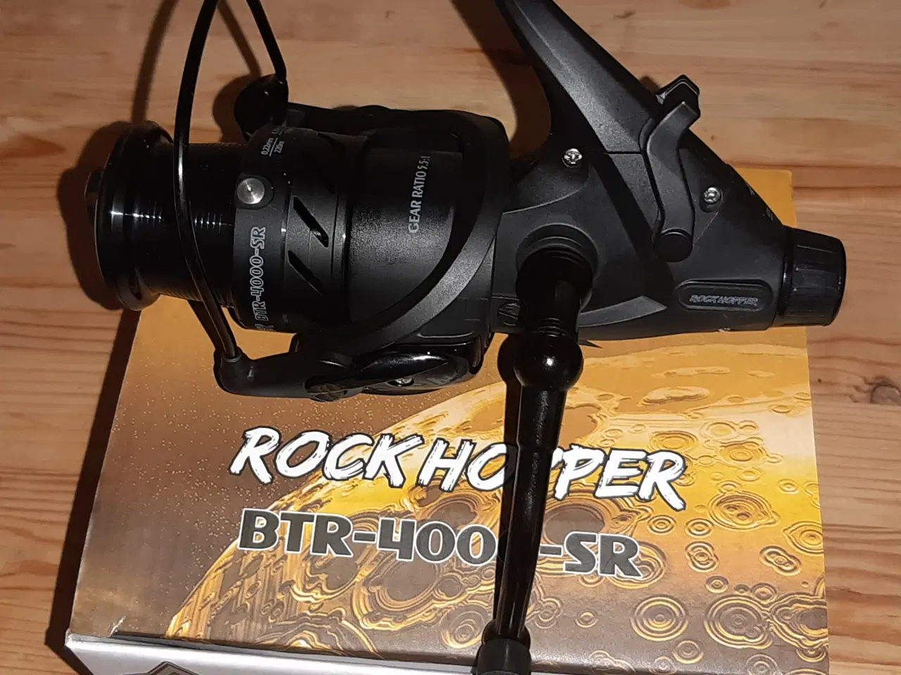 Billede 2 - Hjul Baitrunner, 2 bidmelder, line clip m.m. nyt.