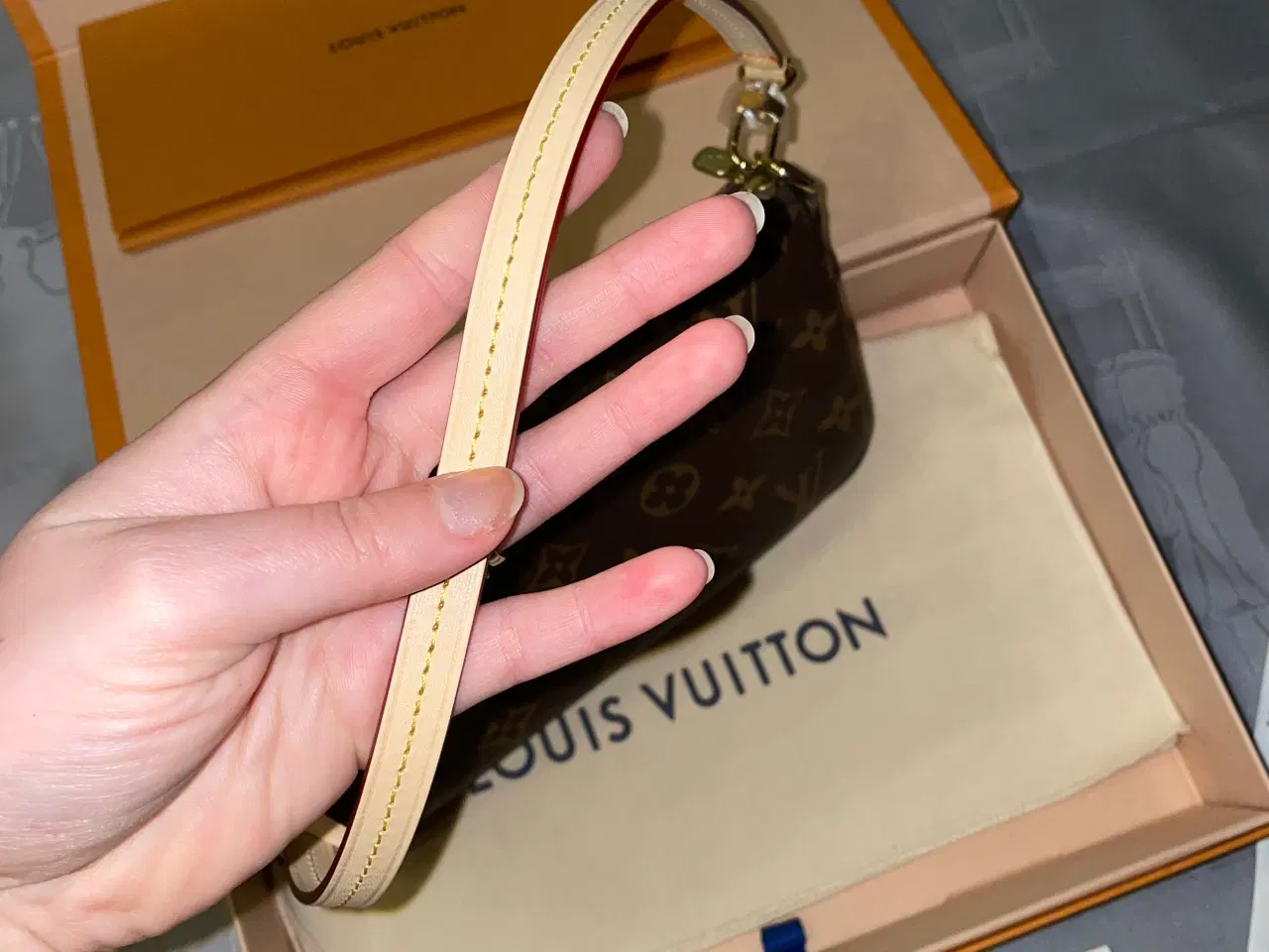Billede 2 - Louis Vuitton taske Pochette Accessoires