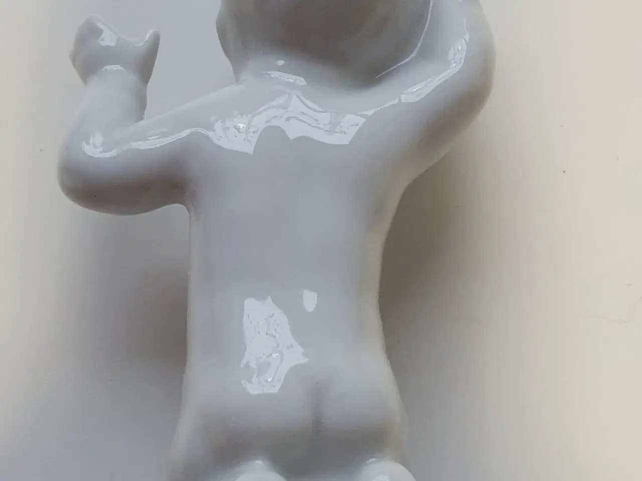 Billede 2 - Porcelænsfigur - barn på knæ med armene over hoved