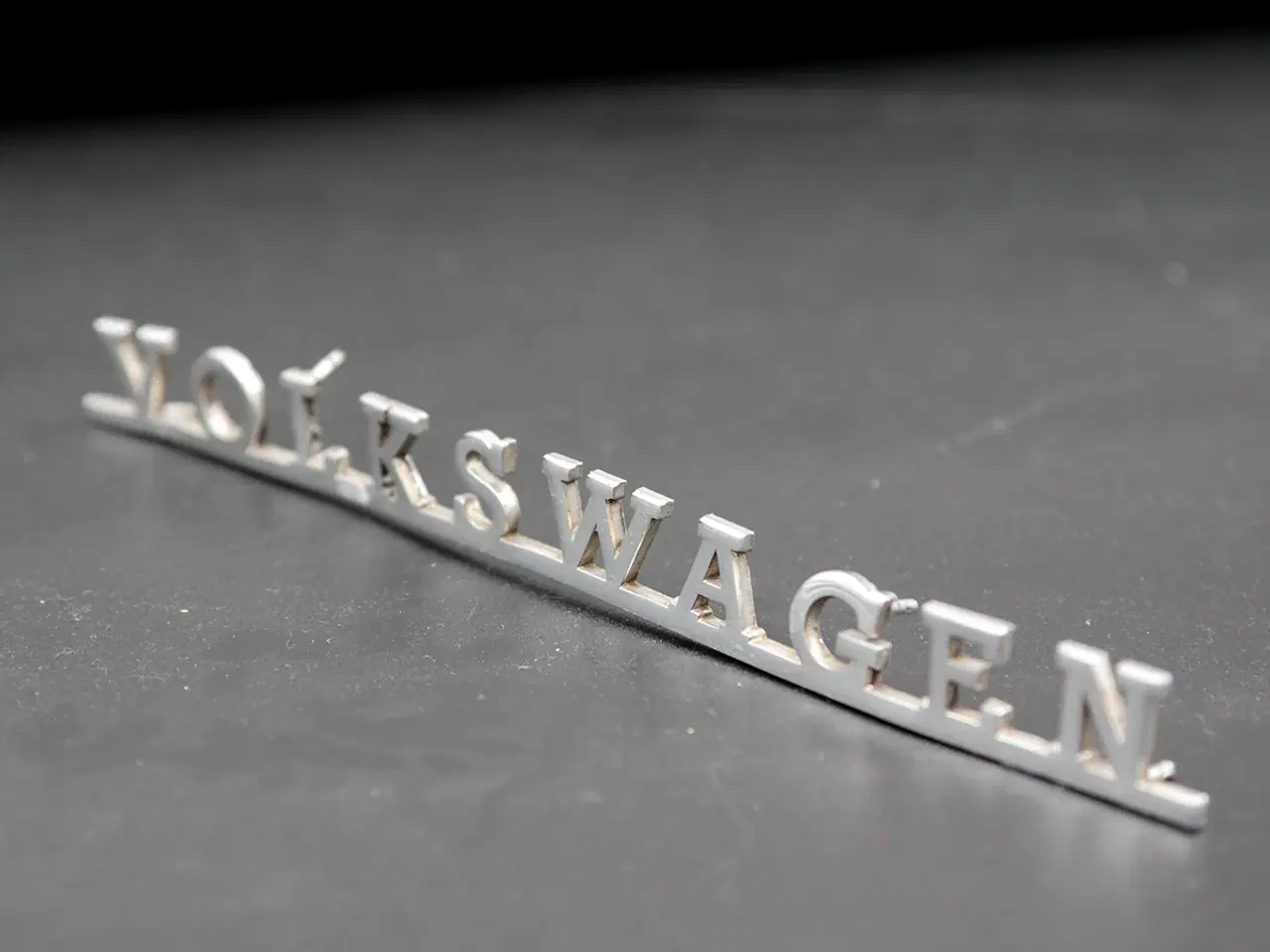 Billede 2 - Originalt Volkswagen navneskilt/emblem i poleret k