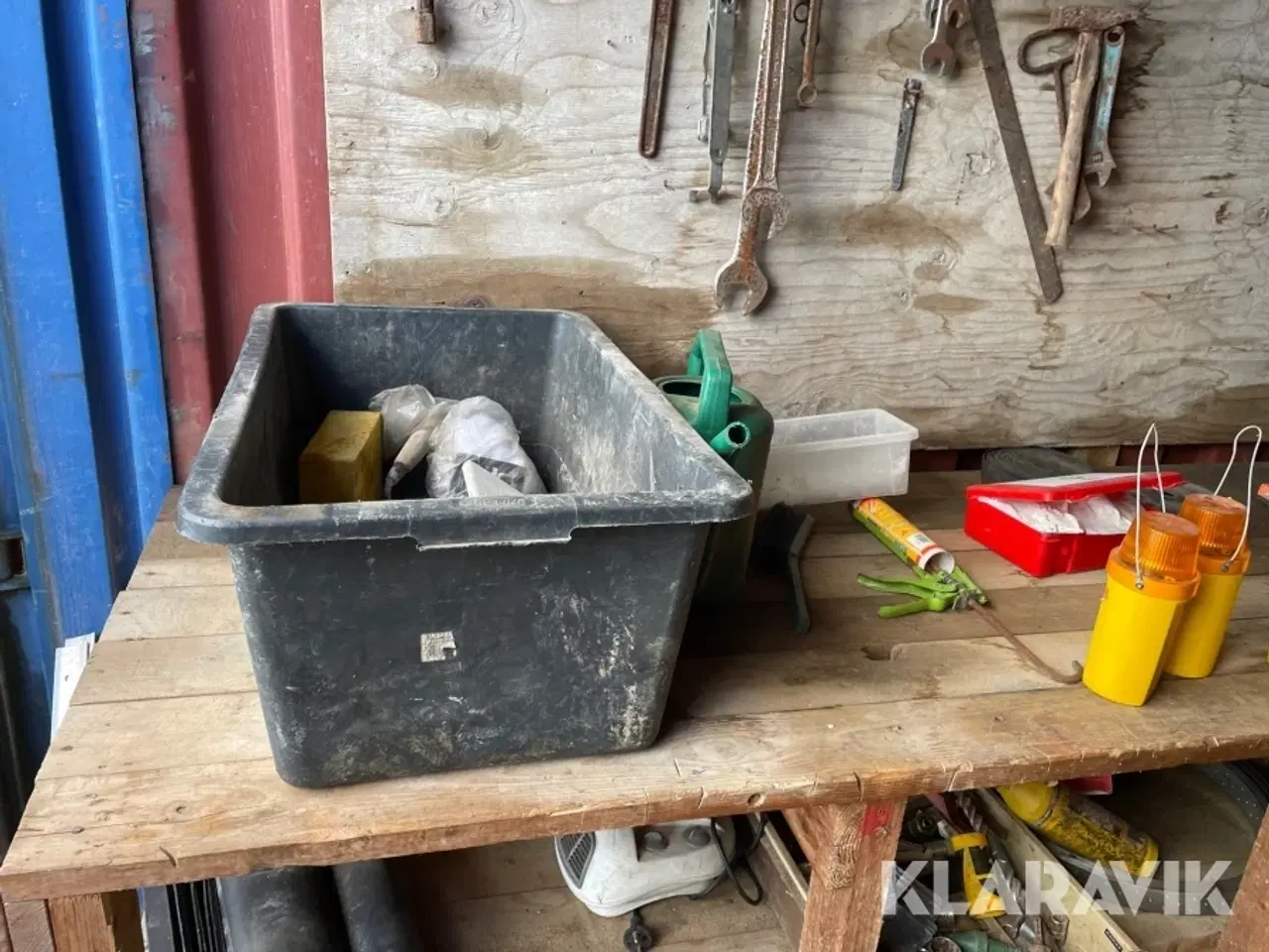 Billede 8 - 20 fods container med indhold