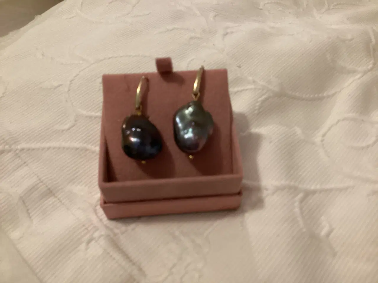 Billede 5 - Beautiful Baroque Black Pearl earrings