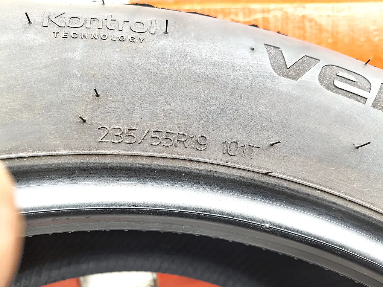 Billede 4 - 235/55 R19 sommerdæk