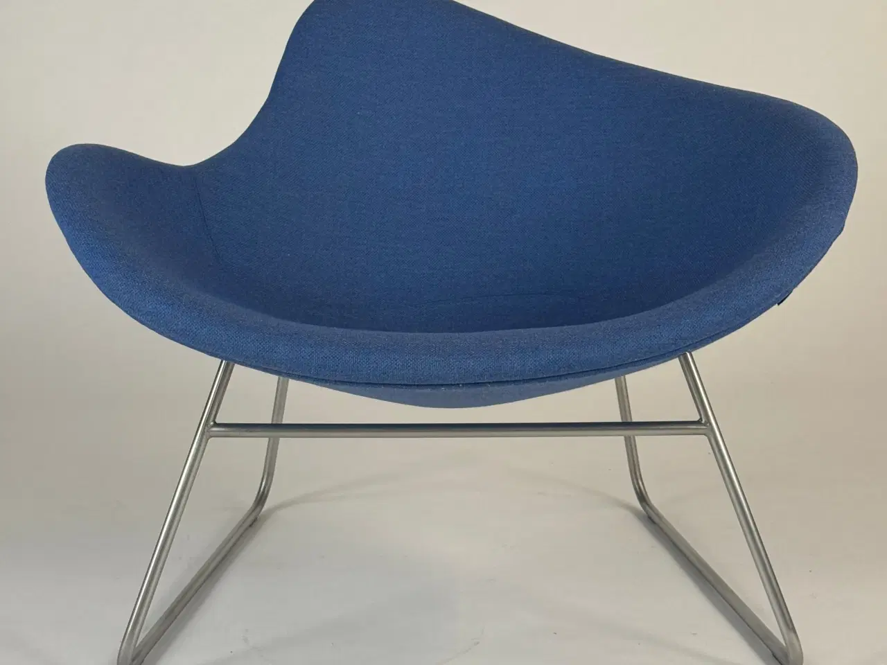 Billede 3 - +Halle | K2 Sled Loungestol (Kvadrat Rewool 767)