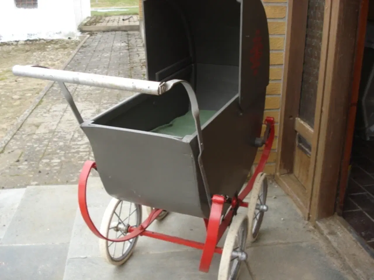 Billede 6 - Antik Dukke barnevogn