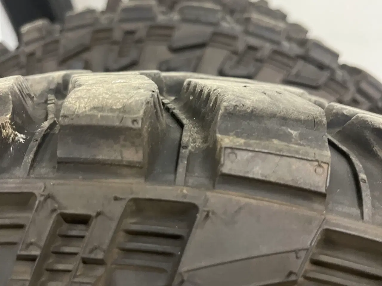 Billede 2 - Nissan patrol mud dæk 