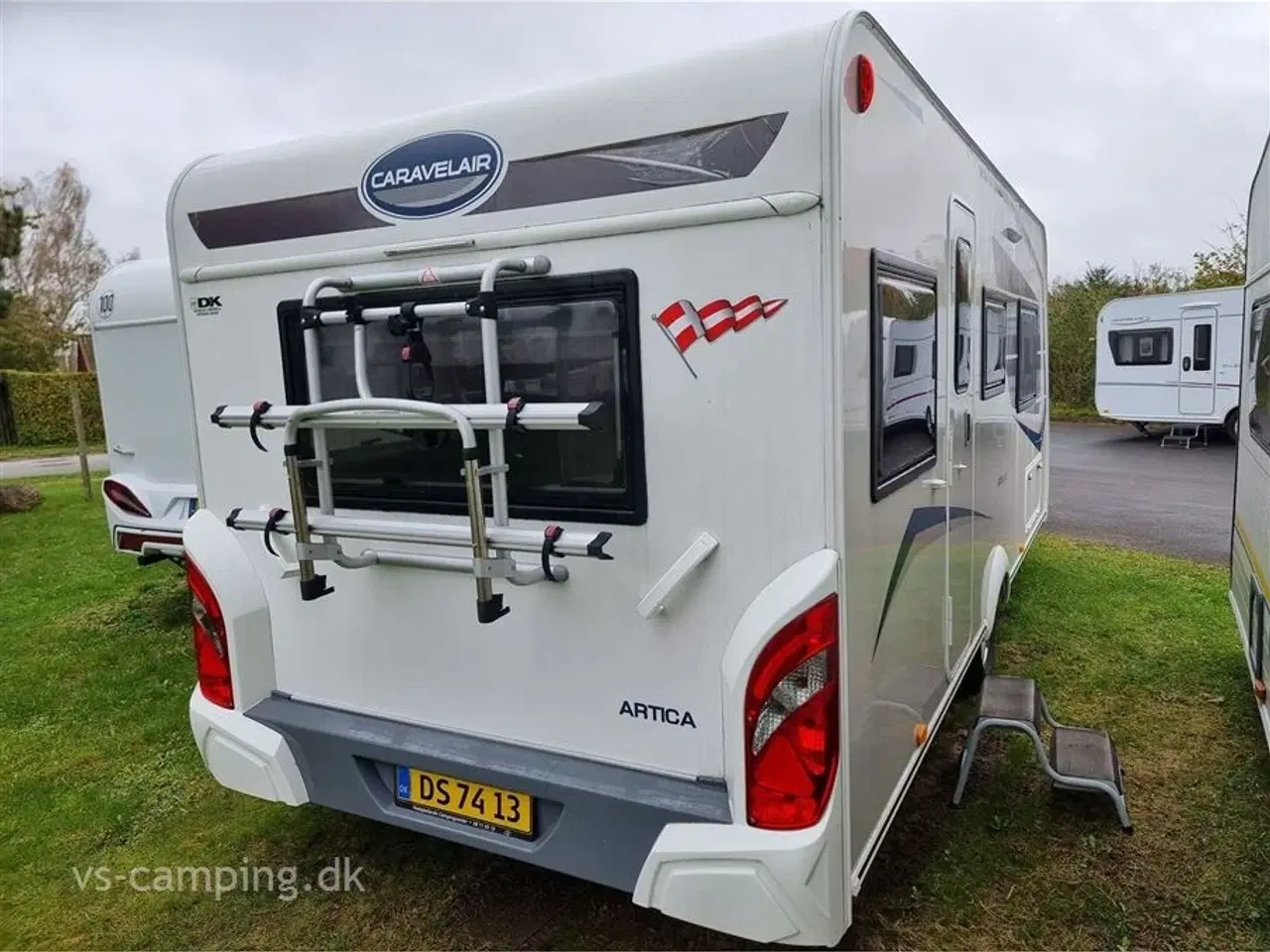 Billede 2 - 2020 - Caravelair Artica 492   ATTRAKTIV CAMPINGVOGN MED ENKELTSENGE OG MASSER AF OPBEVARINGSPLADS