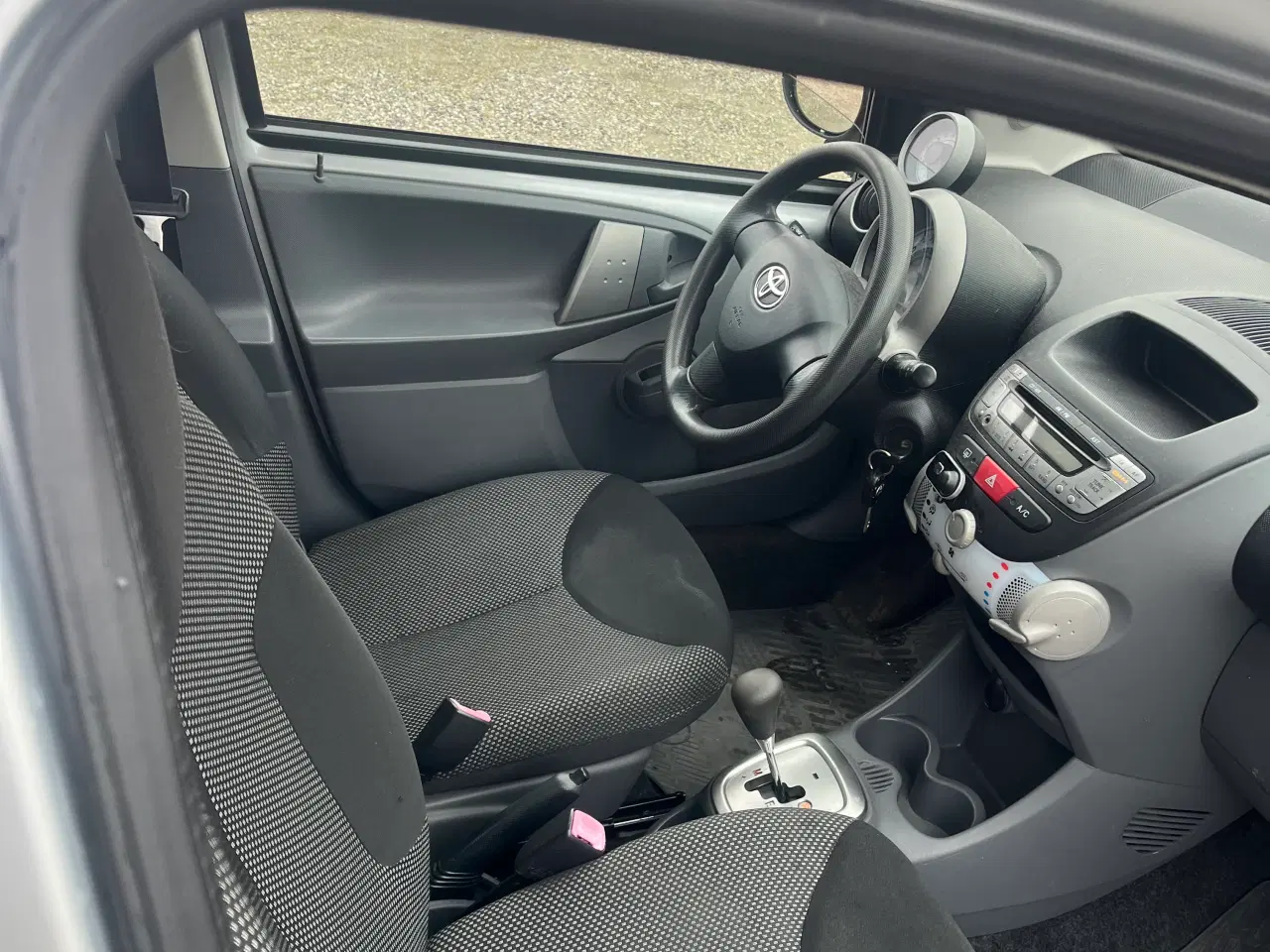 Billede 8 - TOYOTA  AYG0  ÅRG 09 automatgear.