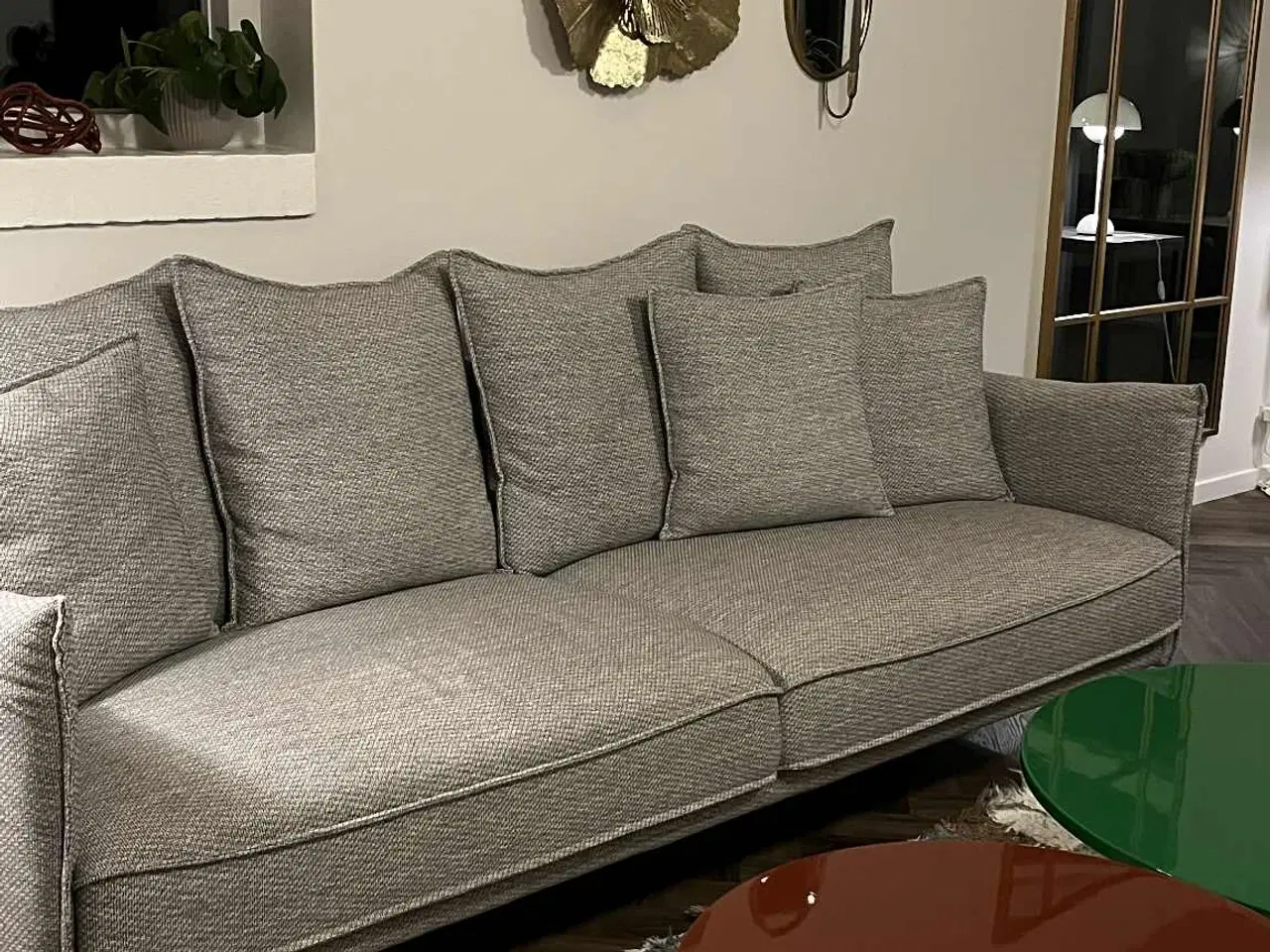 Billede 3 - 3 + 2 personers sofaer i en flot gråmeleret farve.