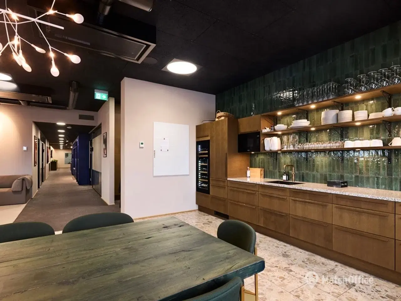 Billede 5 - Flot flerbrugerejendom ”Tower” lige ved havnefronten