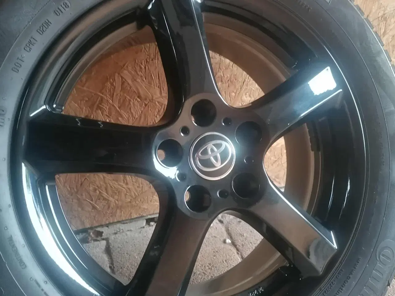 Billede 3 - Toyota fælge 5x114,3 M.Helårsdæk