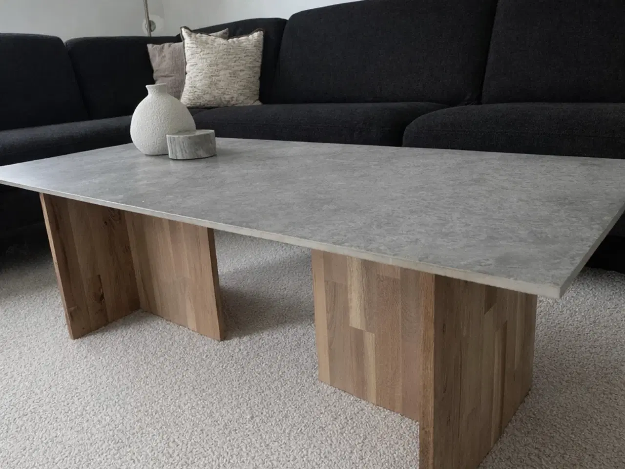 Billede 1 - Unikt sofabord i marmorlook klinke med egetræsben
