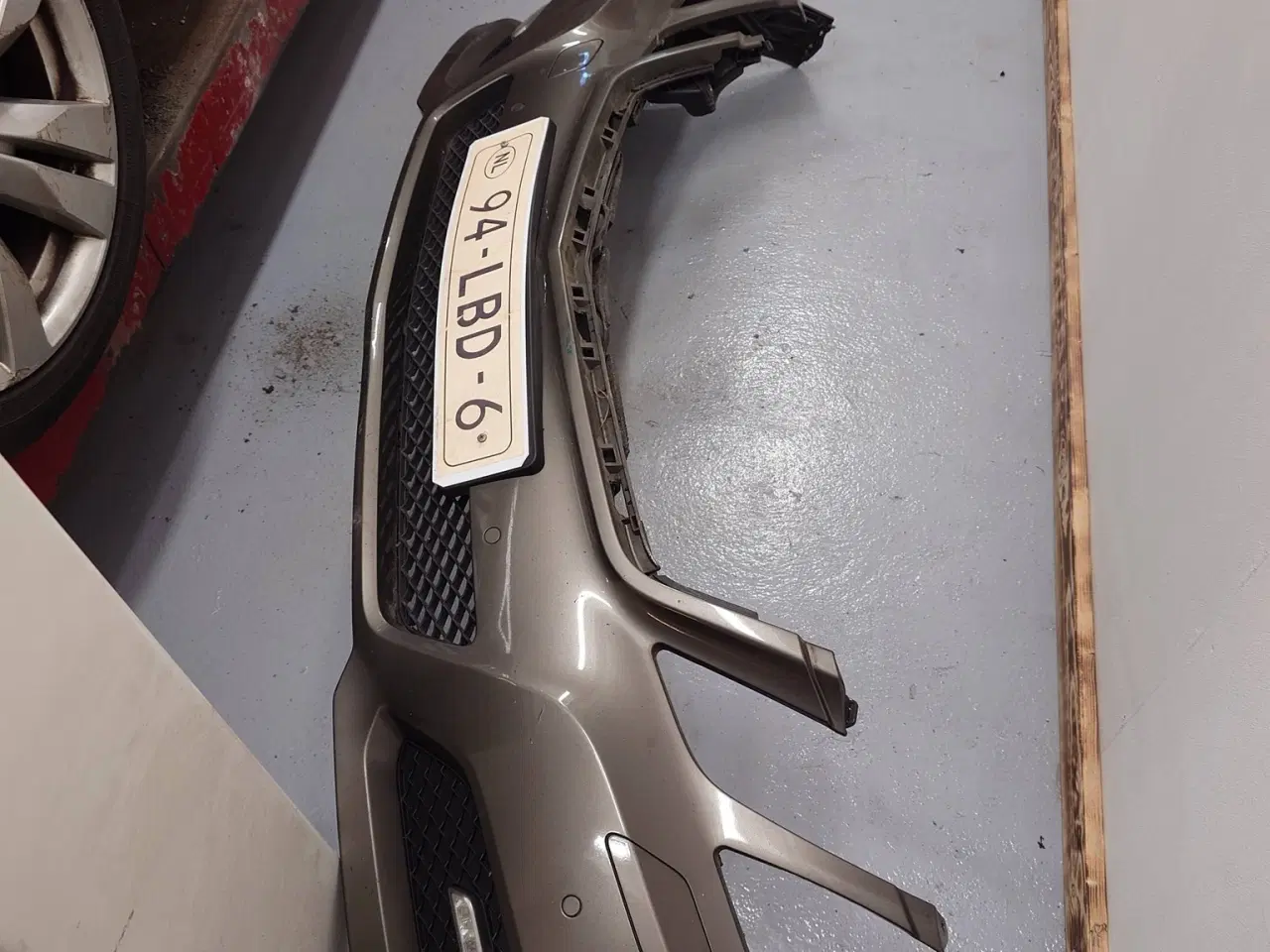 Billede 2 - mercedes w 212 årg 2012 masser af dele sælges.