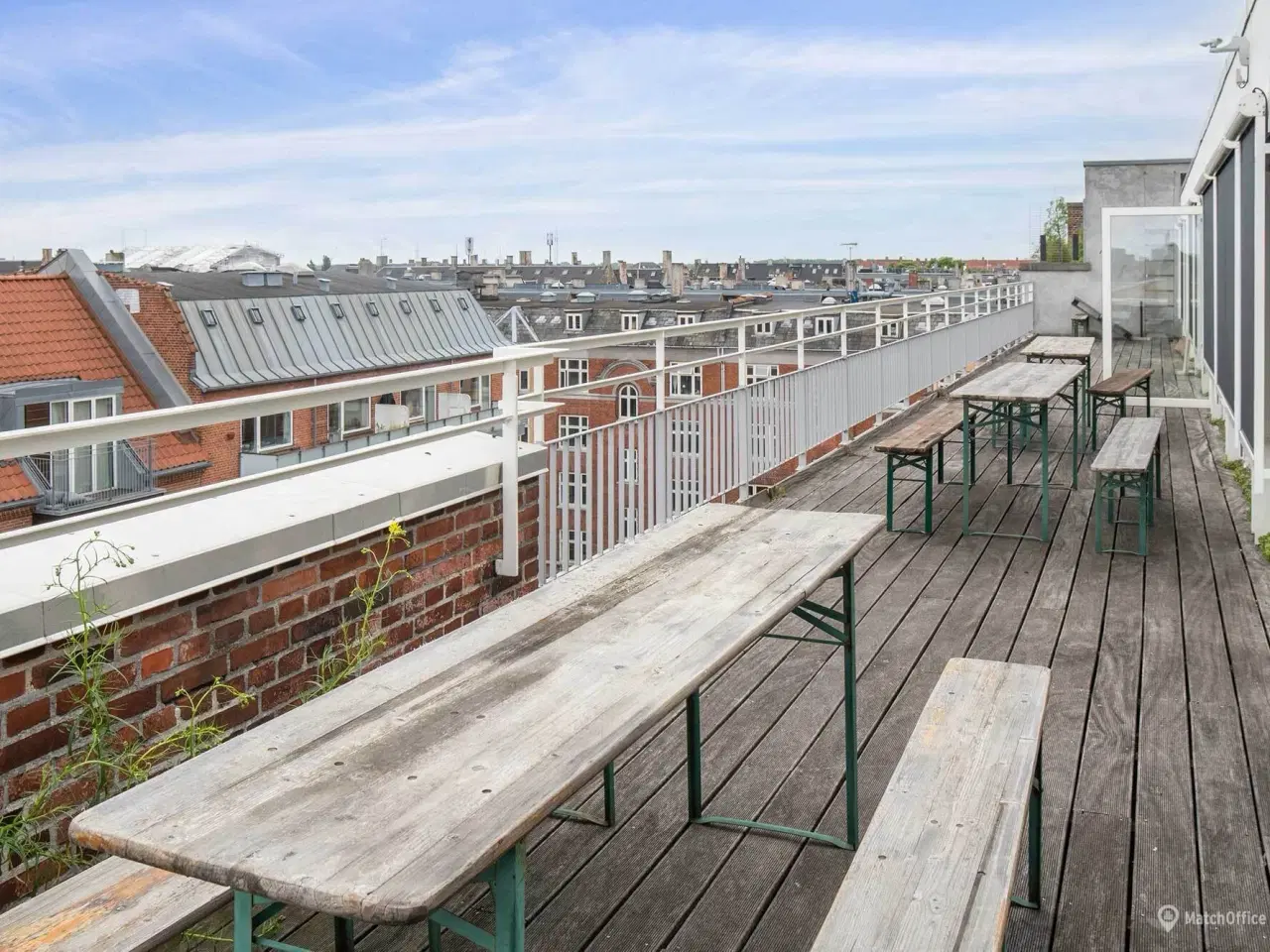 Billede 7 - Kontor med panoramaudsigt over byen og privat terrasse