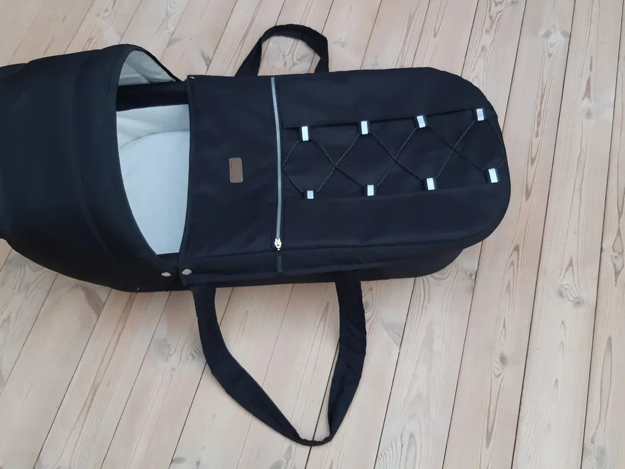 Billede 1 - TRILLE lift - med lækker madras - FLOT STAND