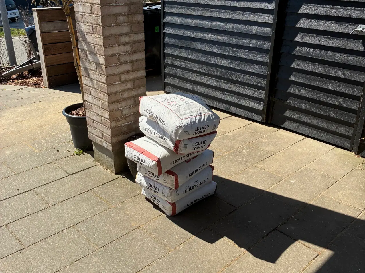 Billede 1 - Helt nye 25 kg solid cement