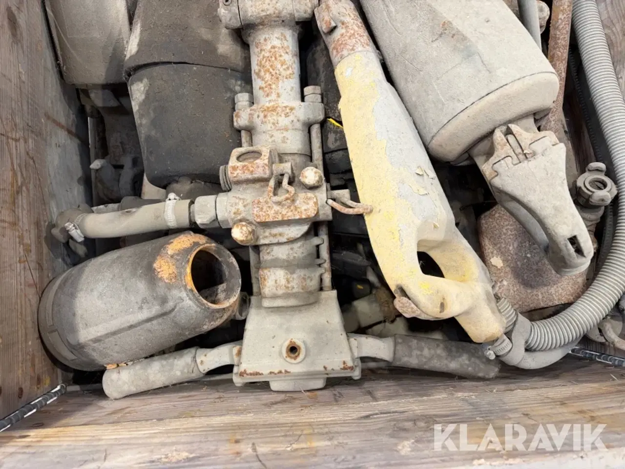 Billede 9 - Tryklufthamre og vandudskiller med trykluftslanger