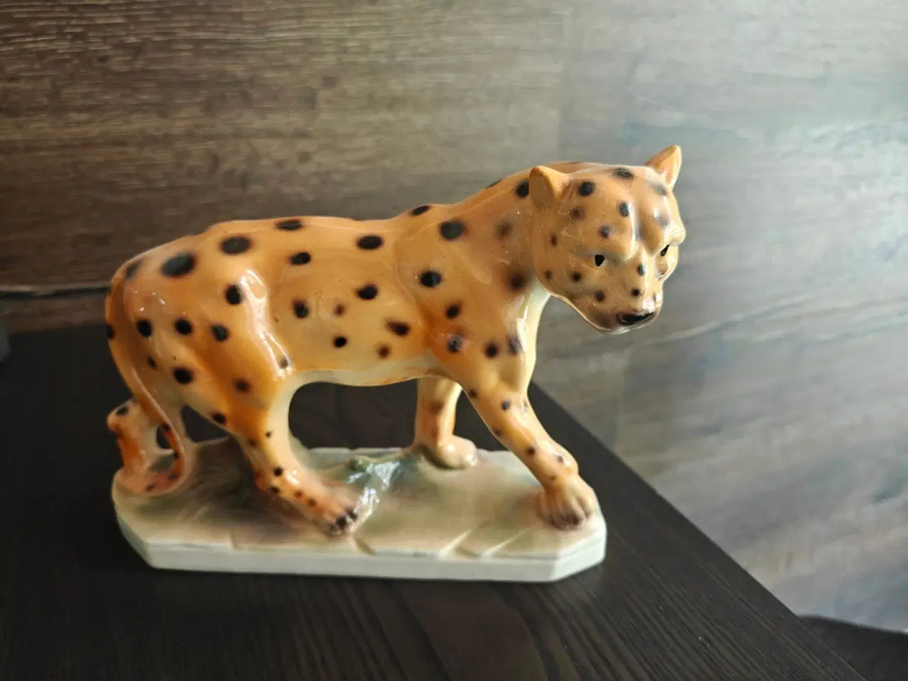 Billede 9 - Leopard porcelæns figur