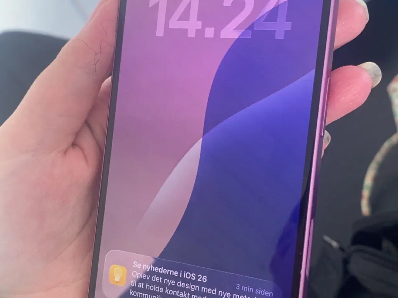 Billede 4 - Iphone 16 i lyserød