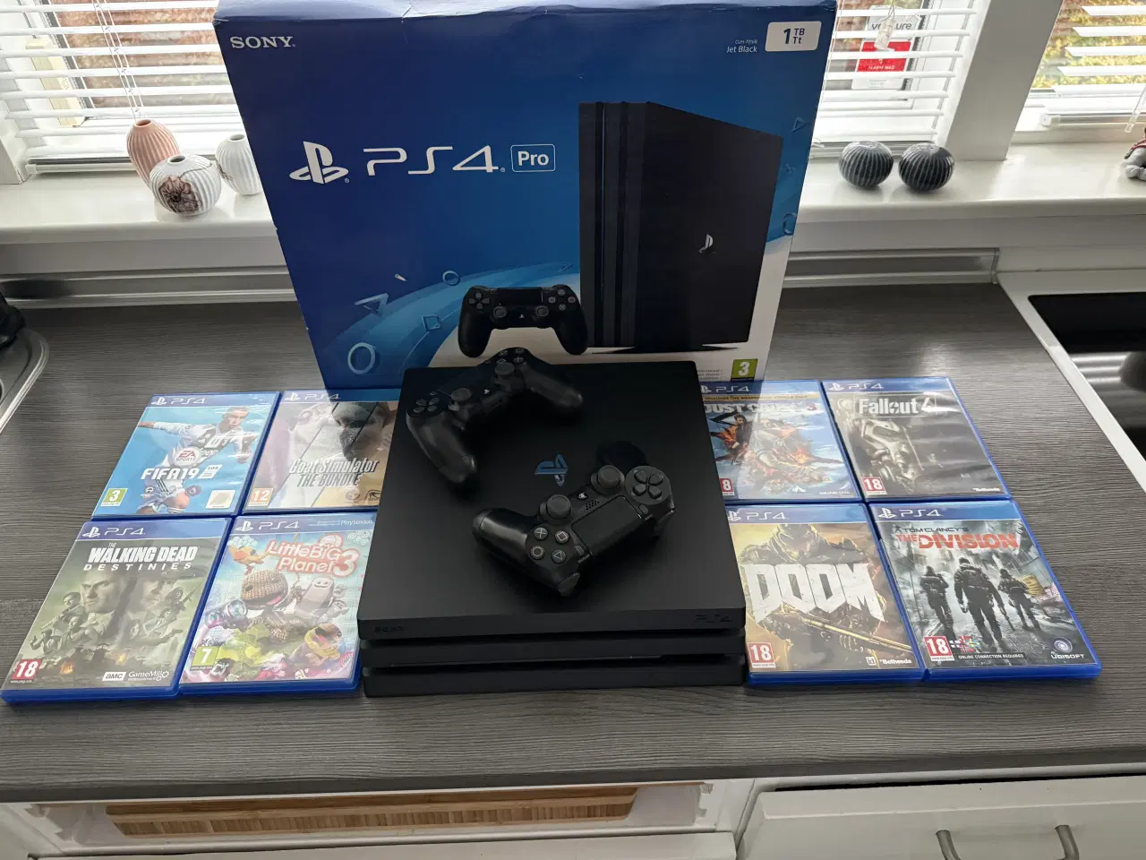 Billede 1 - Playstation 4 Pro