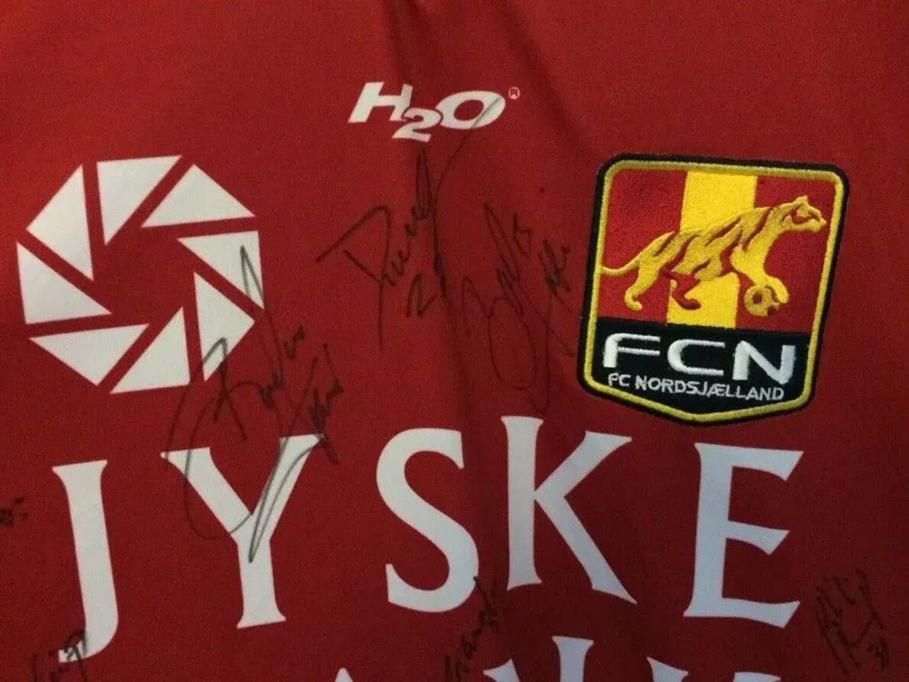 Billede 2 - FC Nordsjælland trøje med autografer