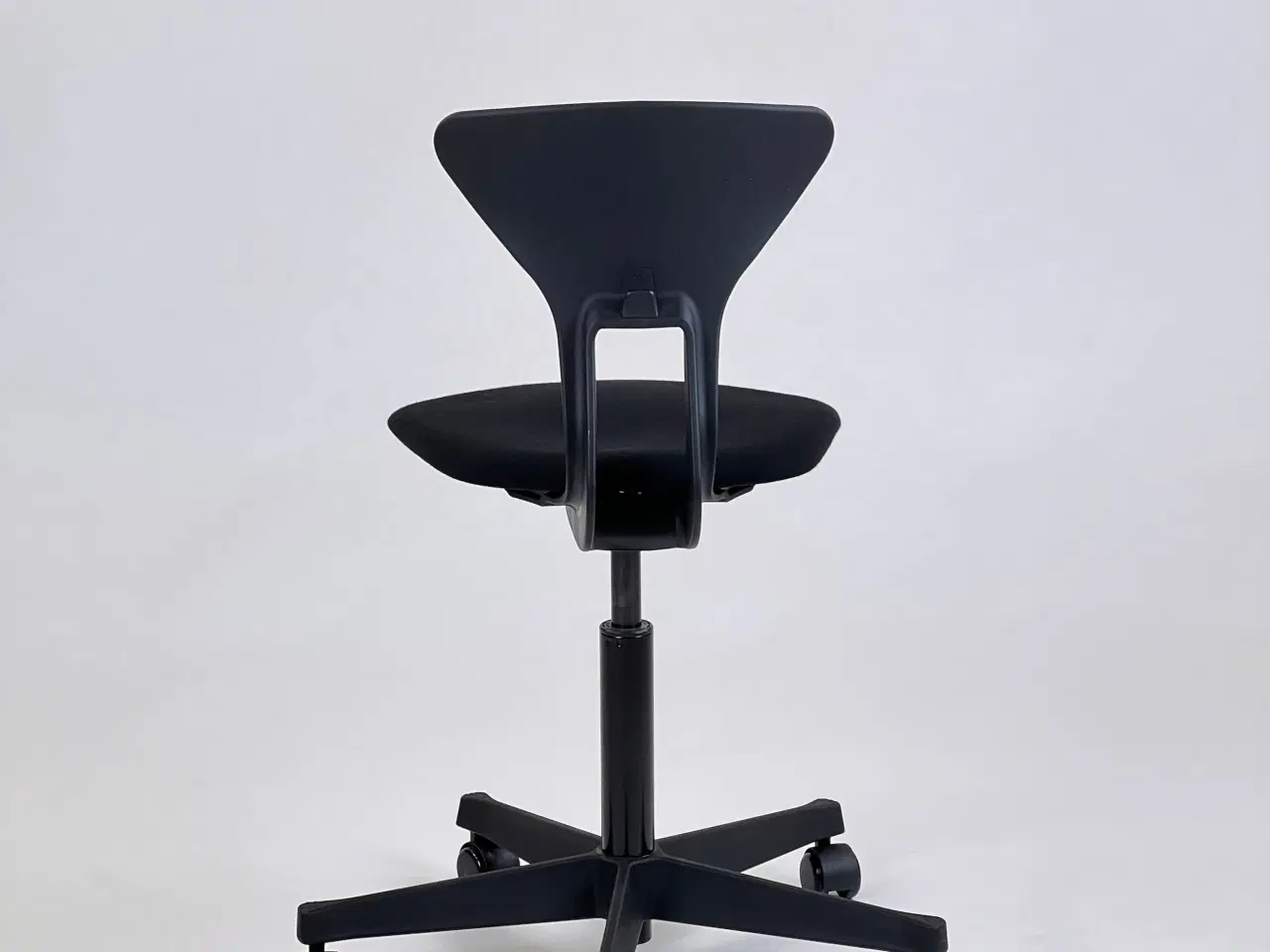 Billede 6 - Ray - Polstret kontorstol til det lille kontor
