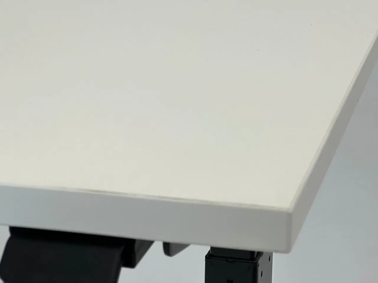 Billede 4 - Hæve-/Sænkebord 140x80 (m. flexstel) - Linak