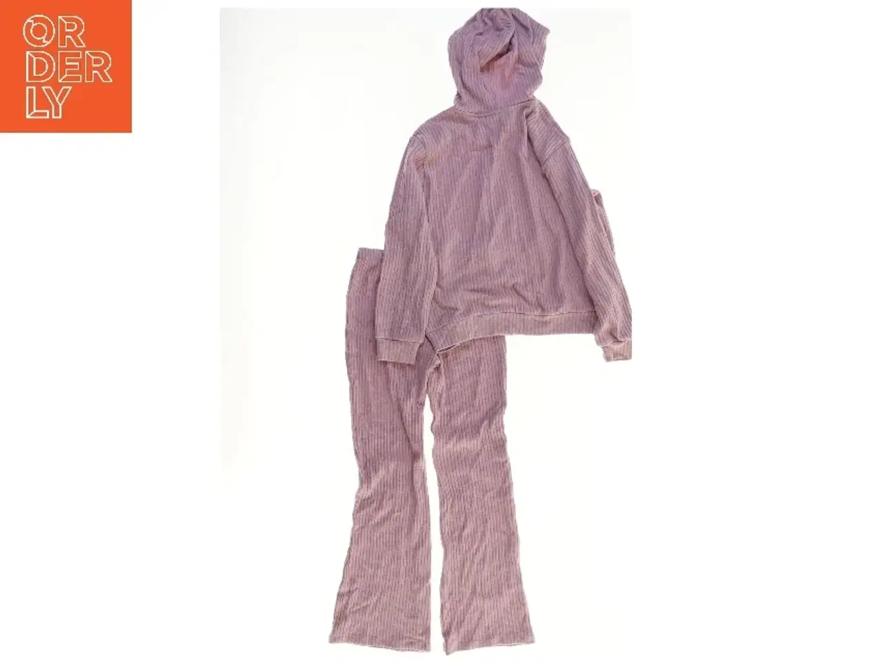 Billede 2 - Stræksæt med hætte fra H&M (str. 134)