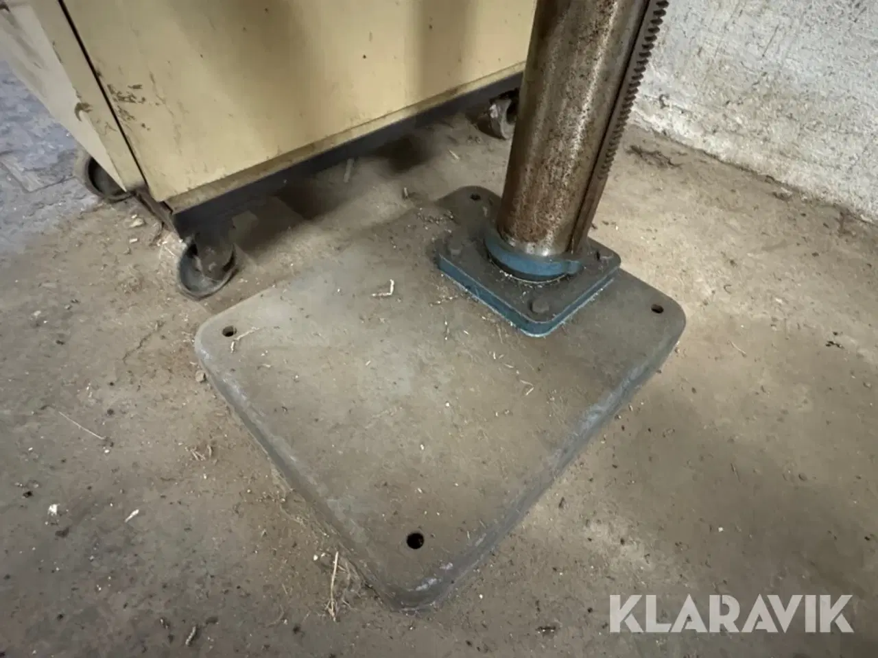 Billede 7 - Såjleborremaskine AB Arboga Maskiner A 2508 med værktøjsskab og tilbehør