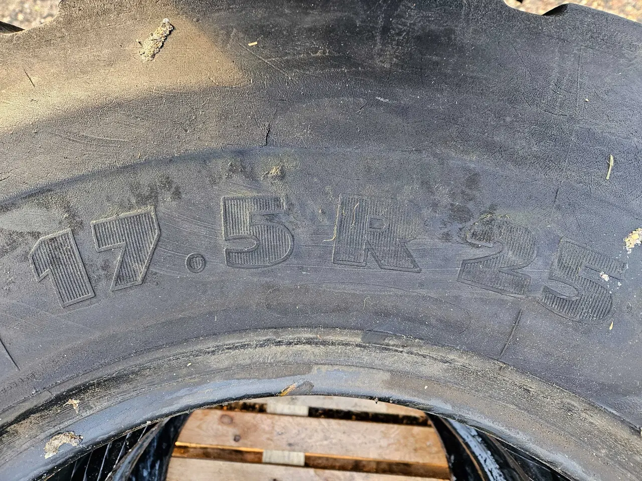 Billede 3 - Dæk 17.5 R25