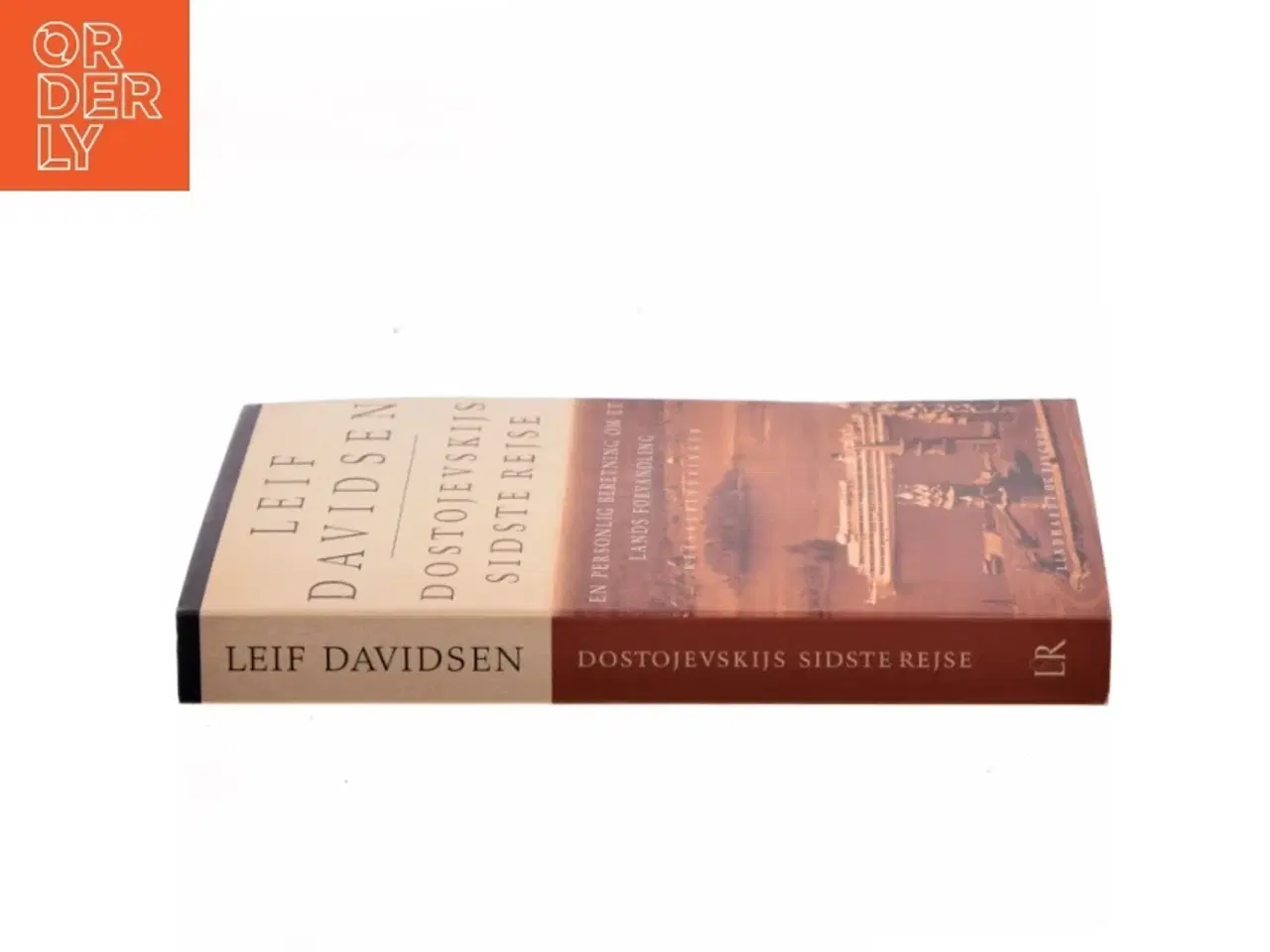 Billede 2 - Dostojevskijs sidste rejse : en personlig beretning om et lands forvandling : rejseerindringer af Leif Davidsen (Bog)