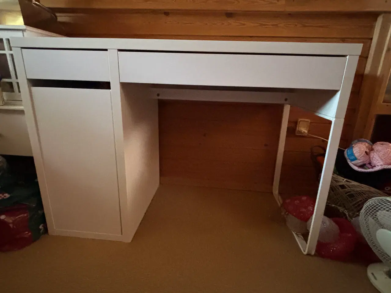 Billede 1 - Micke skrivebord fra IKEA