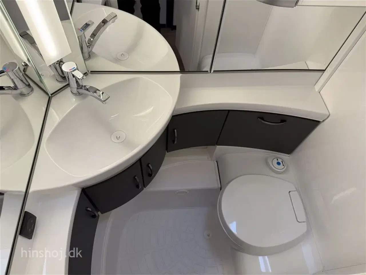 Billede 6 - 2025 - Hobby Excellent Edition 495 UL   Super flot enkelsengsvogn i de flotte farver fra Hinshøj Caravan