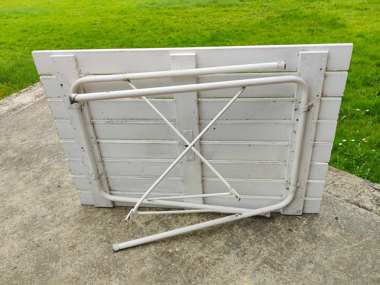 Billede 8 - Charmerende retro havebord 