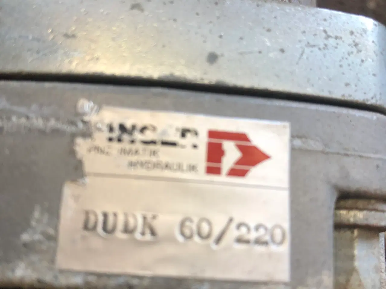 Billede 3 - Luftcylindre pr. Stk.