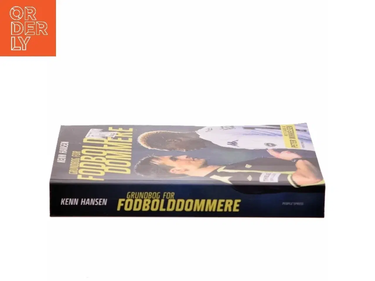 Billede 2 - Grundbog for fodbolddommere af Kenn Hansen (f. 1980) (Bog)