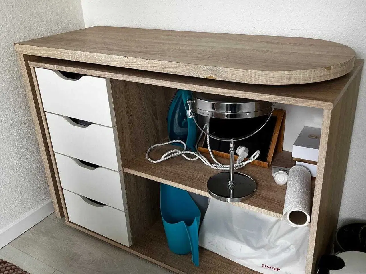 Billede 3 - Hjørneskrivebord fra Jysk